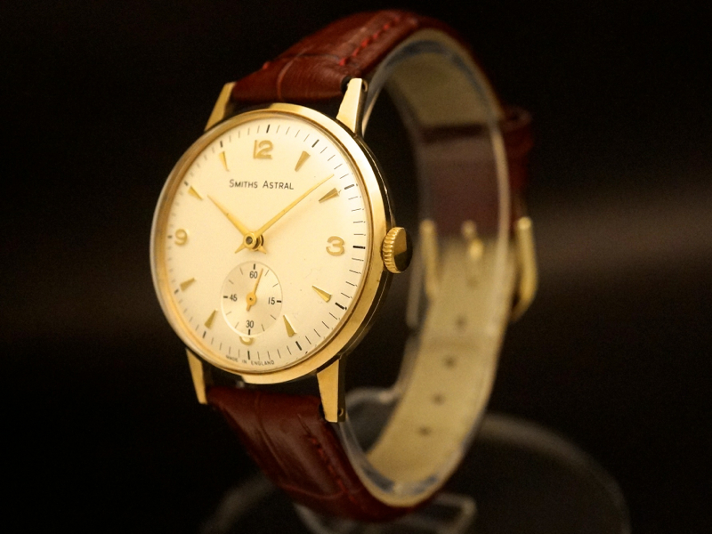 贅沢品 未使用 OH済 60s アンティーク ヴィンテージ 腕時計 スイス製 ...